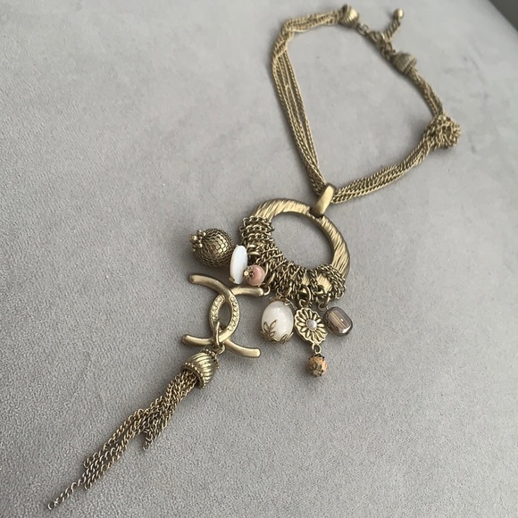 🤩🔥CHANEL Gold Charms Necklace - Picture 5 of 6